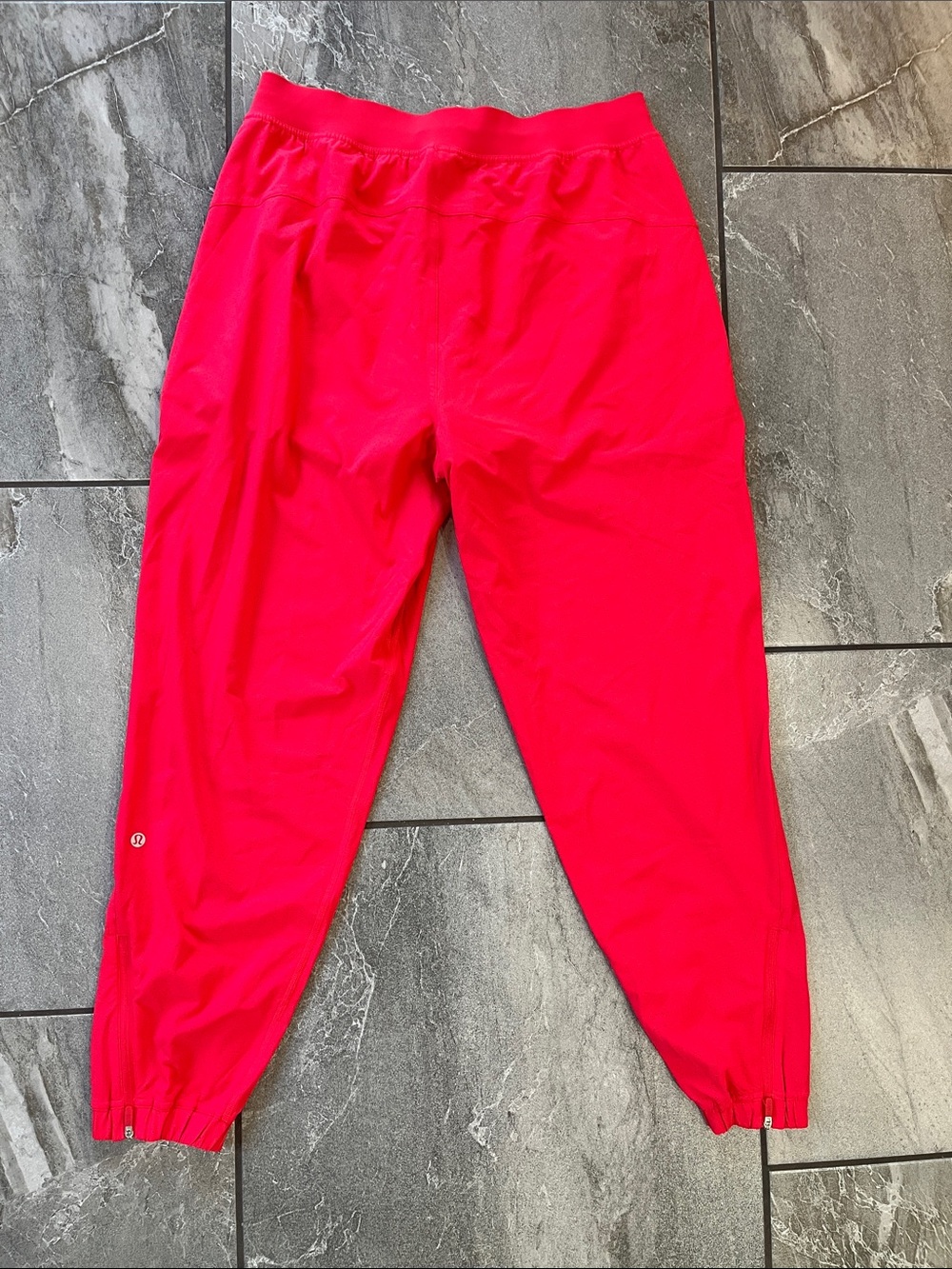 🍋 Lululemon Adapted State Perforated High Rise Joggers Size 10 Red Glow